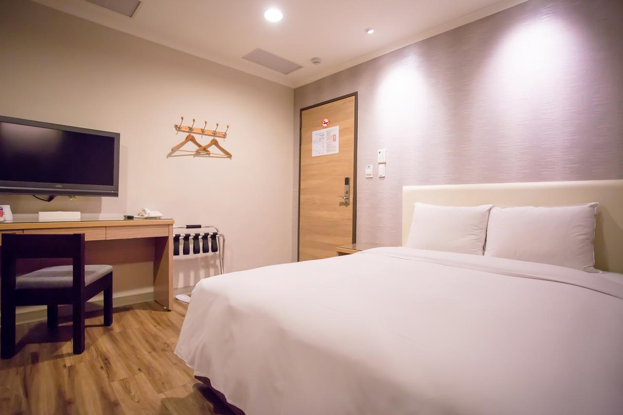 Garden Hotel Taichung Exterior foto
