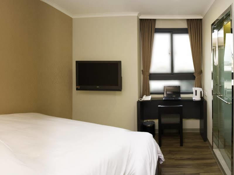 Garden Hotel Taichung Exterior foto